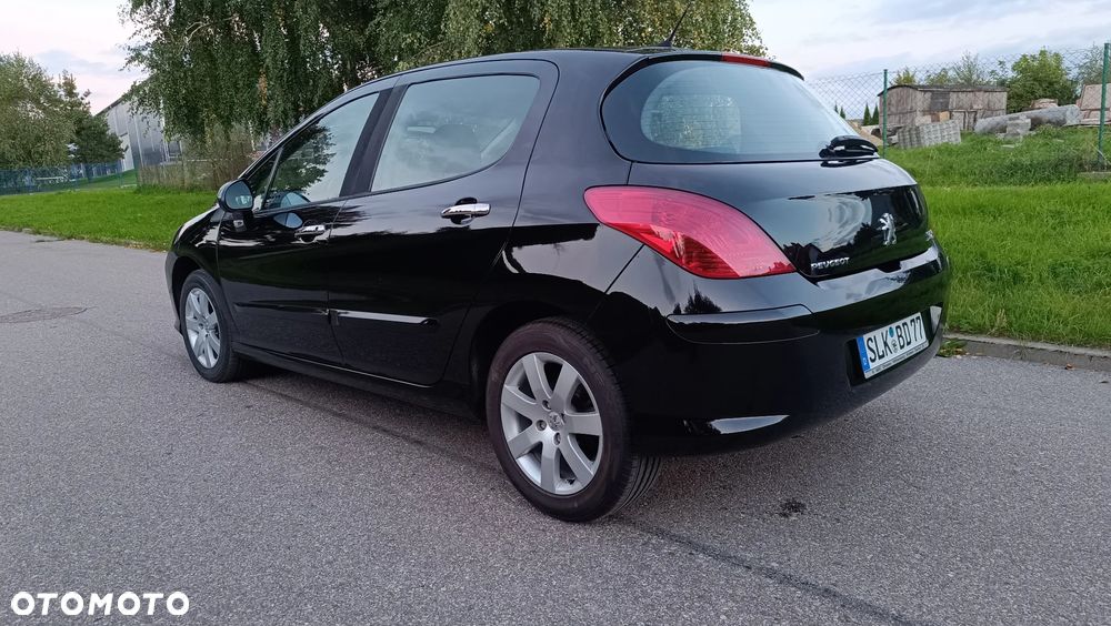 Peugeot 308 HDi FAP 135 Platinum - 5