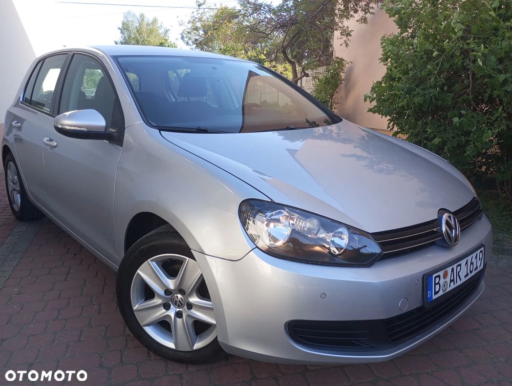 Volkswagen Golf - 2