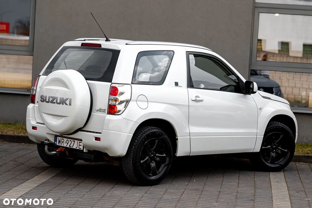 Suzuki Grand Vitara 1.6 Black&White - 10