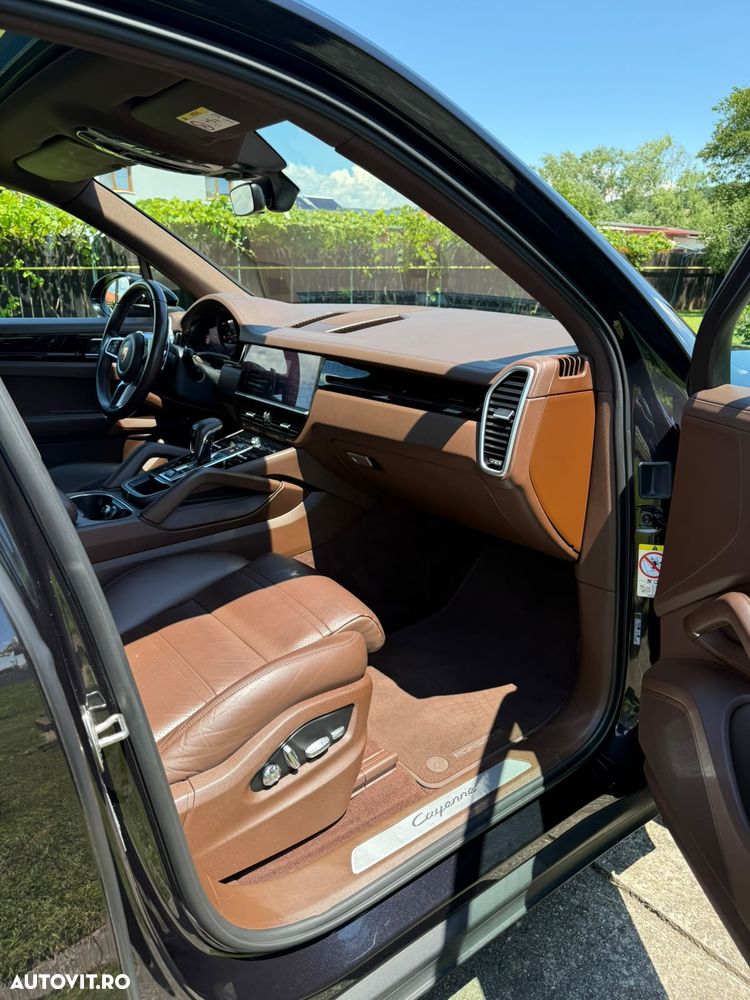 Porsche Cayenne Standard - 16