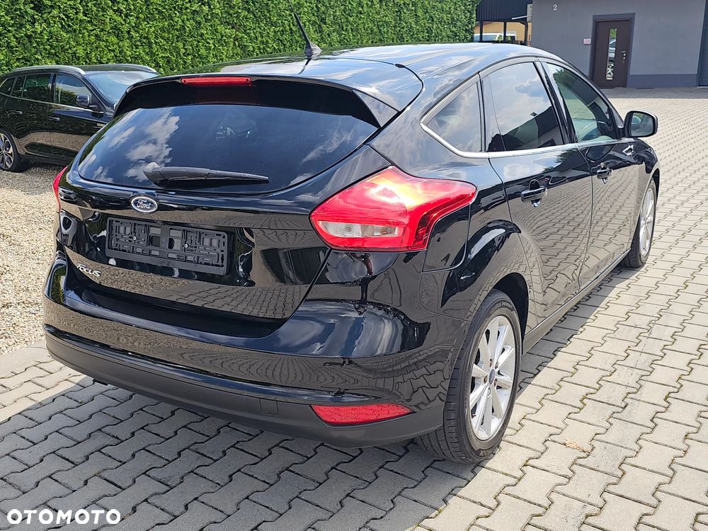 Ford Focus 1.5 EcoBlue Start-Stopp-System TITANIUM - 11