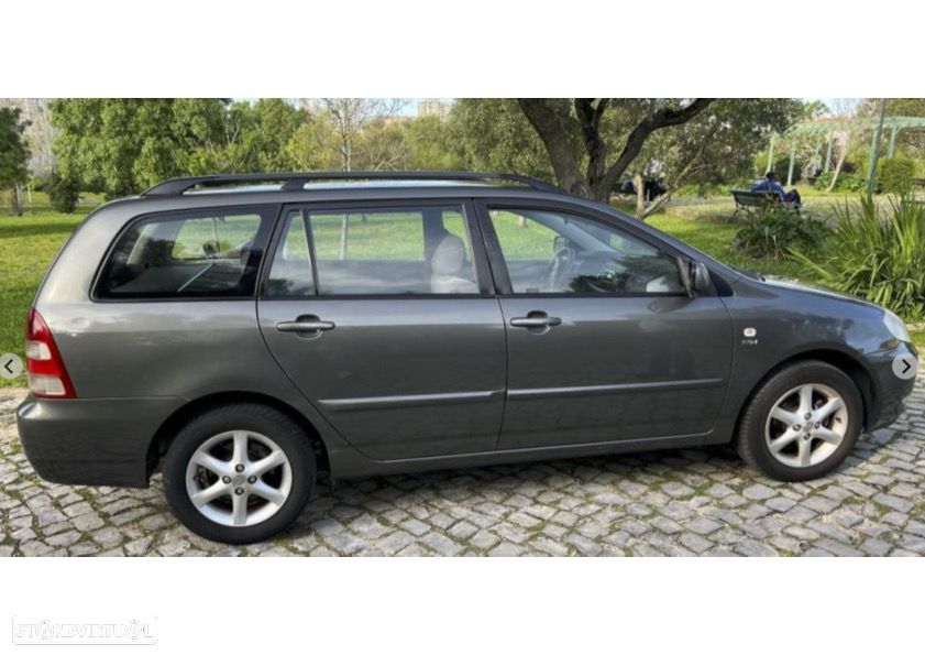 Toyota Corolla - 4
