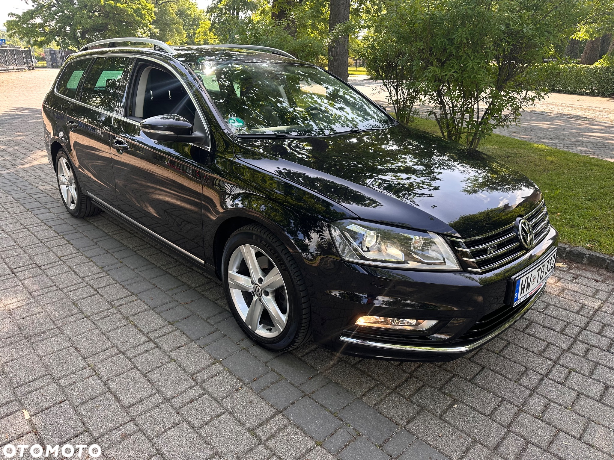 Volkswagen Passat Variant 2.0 TDI BlueMotion Technology R-Line - 4