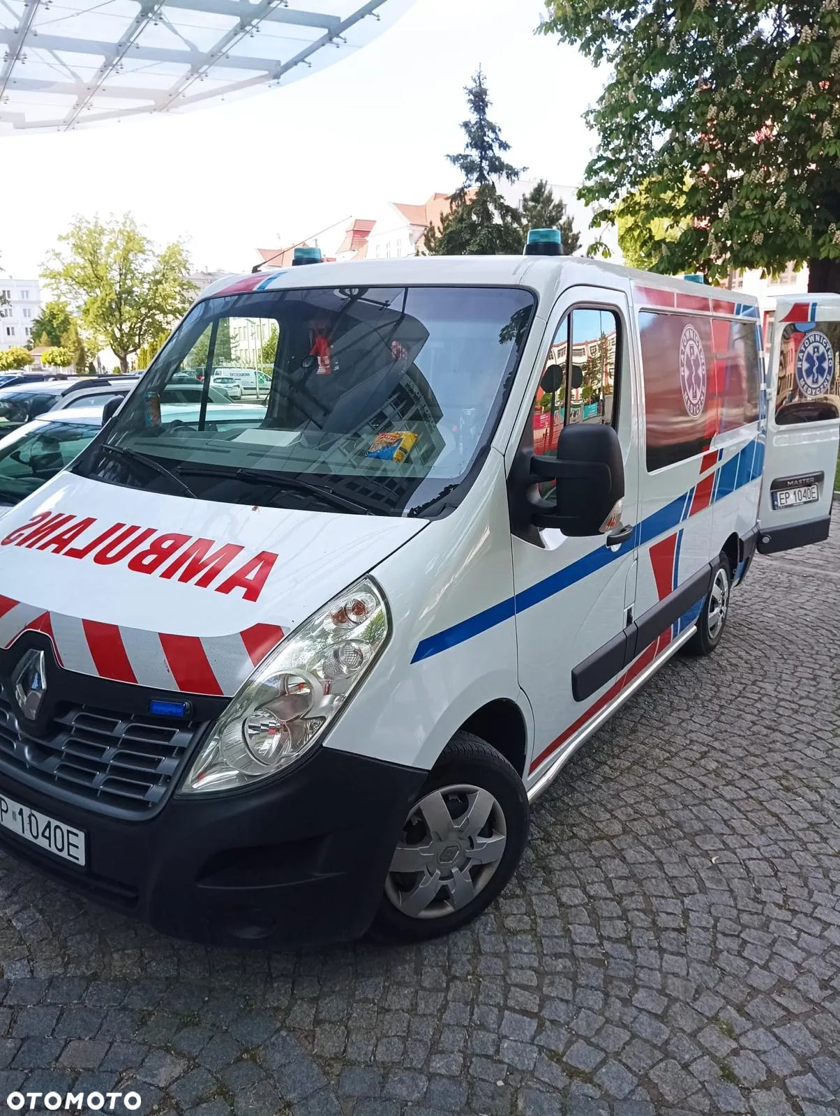 Renault Master Karetka Ambulans - 9