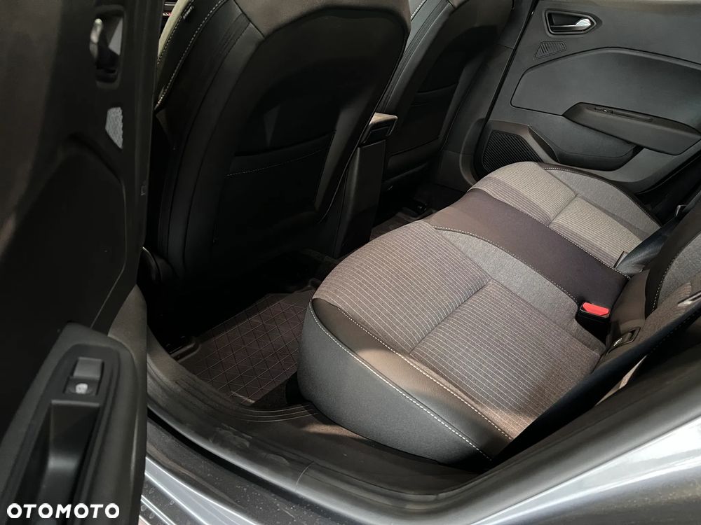 Renault Clio 1.0 TCe Techno - 19