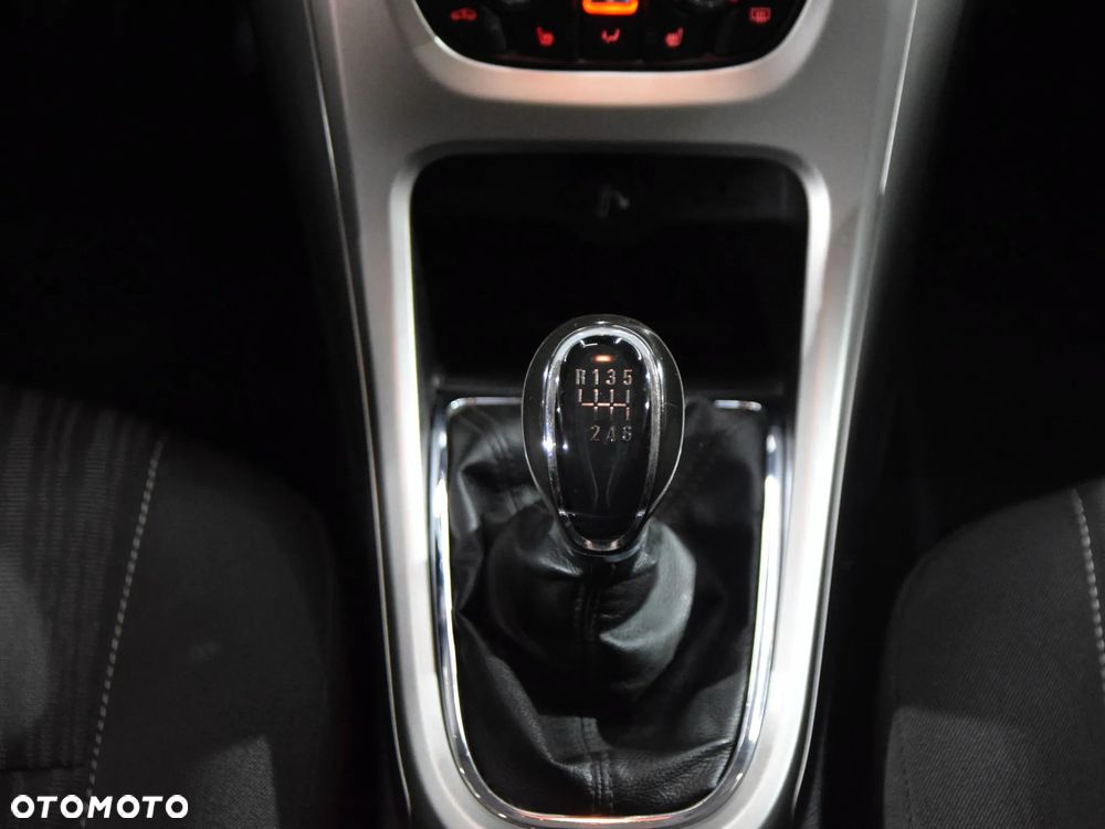 Opel Astra 1.4 Turbo - 21