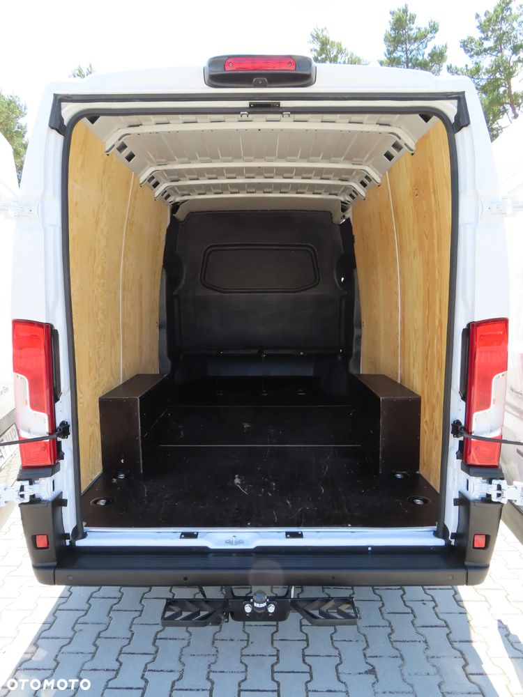 Fiat DUCATO Heavy 2.2 H3-Power 180 KM AT8 Automat L4H2 MAXI DOKA Dubel Brygadowy MIXTO 7-Mio Os.+1025 Kg Ład. Rozstaw Osi 4035 mm WZMACNIANY FULL OPCJA Wyposażenia Gwarancja Fabryczna HAK 3000 KG Stan Auta Jak Z Salonu NOWY - 19