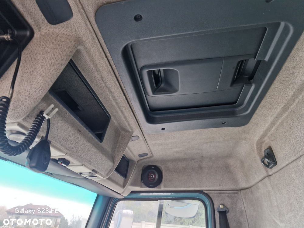 Renault PREMIUM - 27