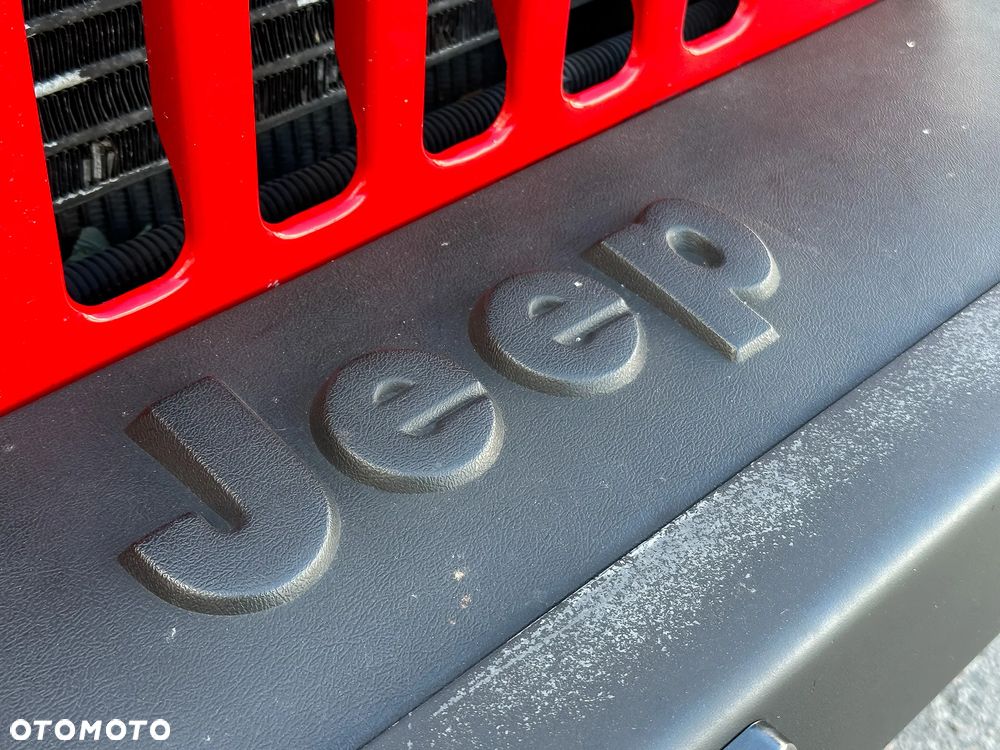 Jeep Wrangler 4.0 Sport - 31