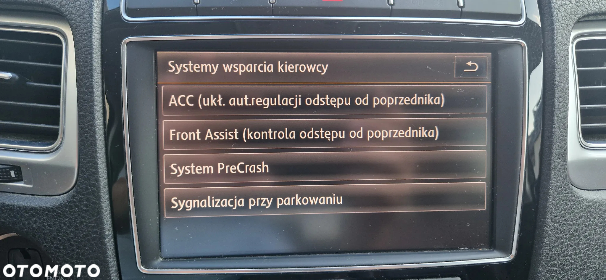 Volkswagen Touareg 3.0 V6 TDI BMT Business Line - 19