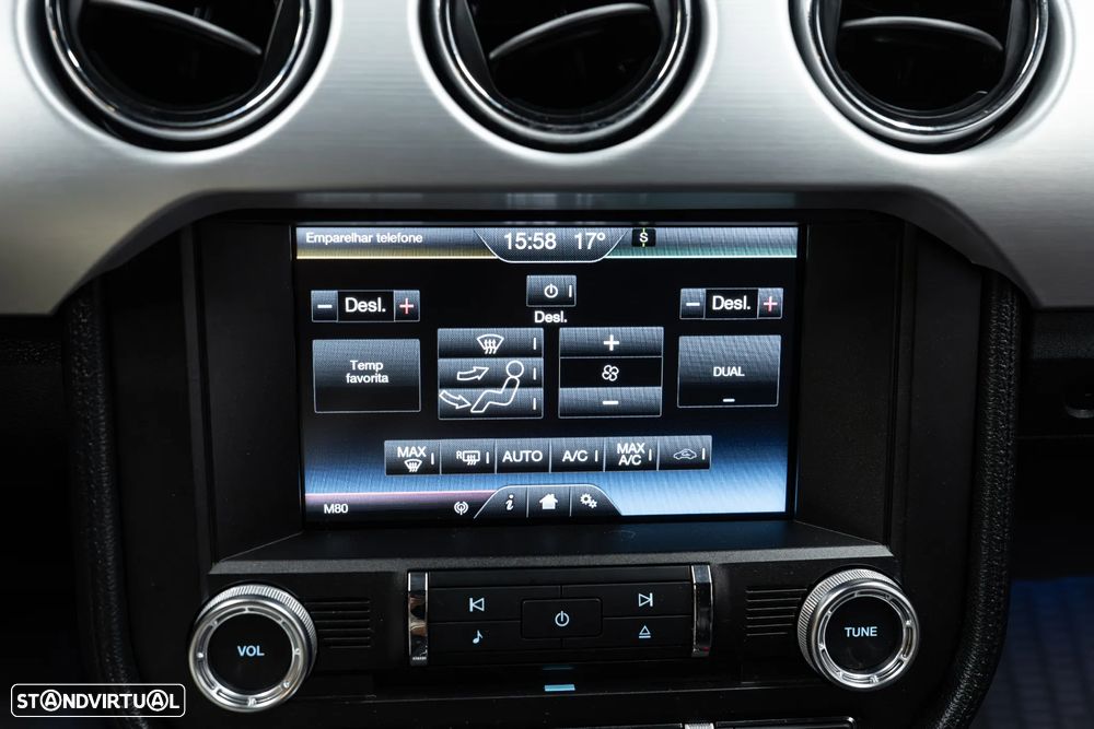 Ford Mustang 2.3i EcoBoost - 33