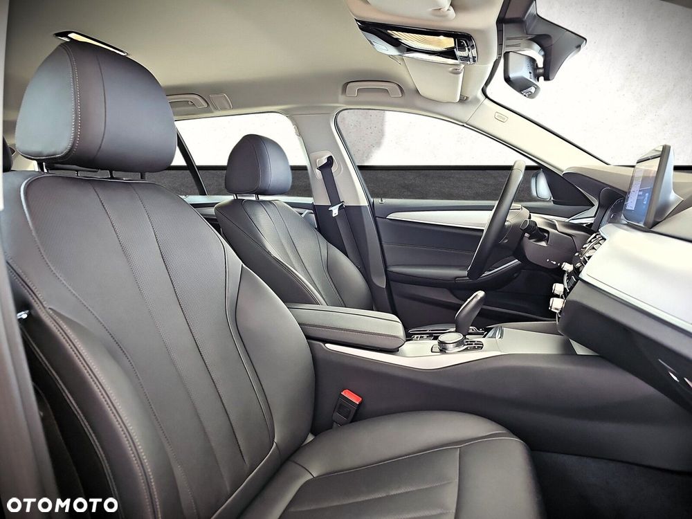 BMW Seria 5 - 13