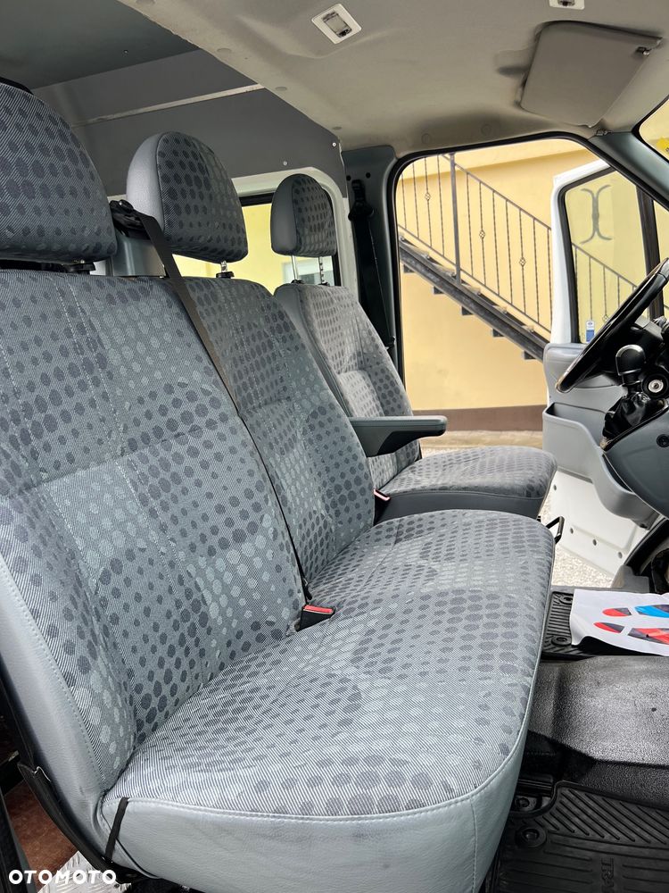 Ford Transit Furgon Brygadowy Doka 6 os. 4x4 AWD L3H2 2.2 TDCI 125KM Webasto HAK - 32