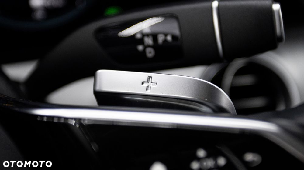 Mercedes-Benz Klasa E 300 Avantgarde - 22