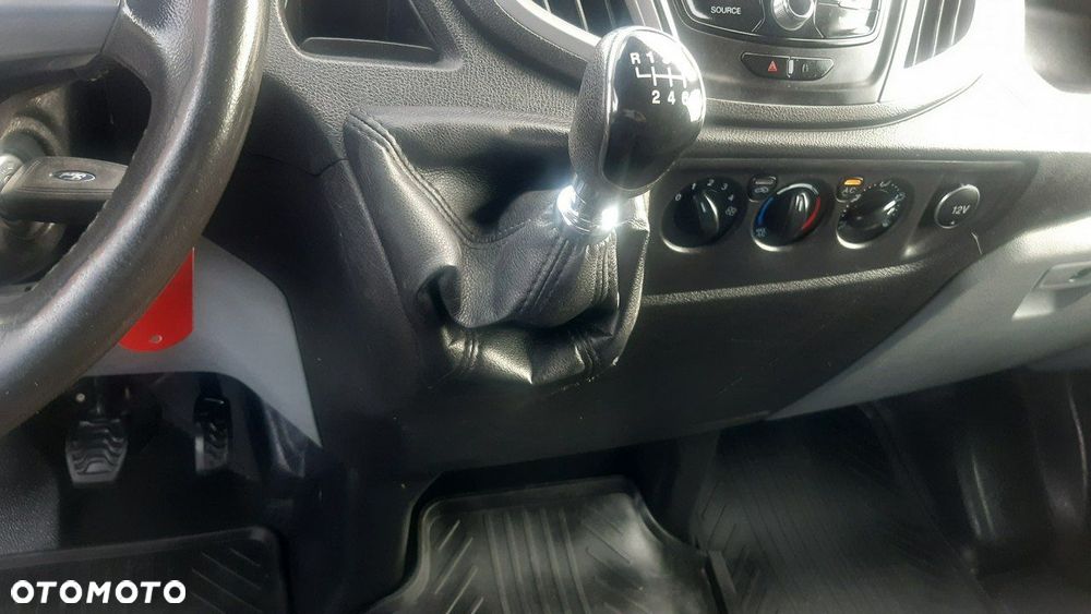 Ford Transit - 8