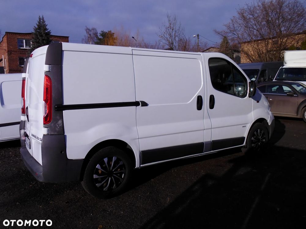 Opel vivaro - 3