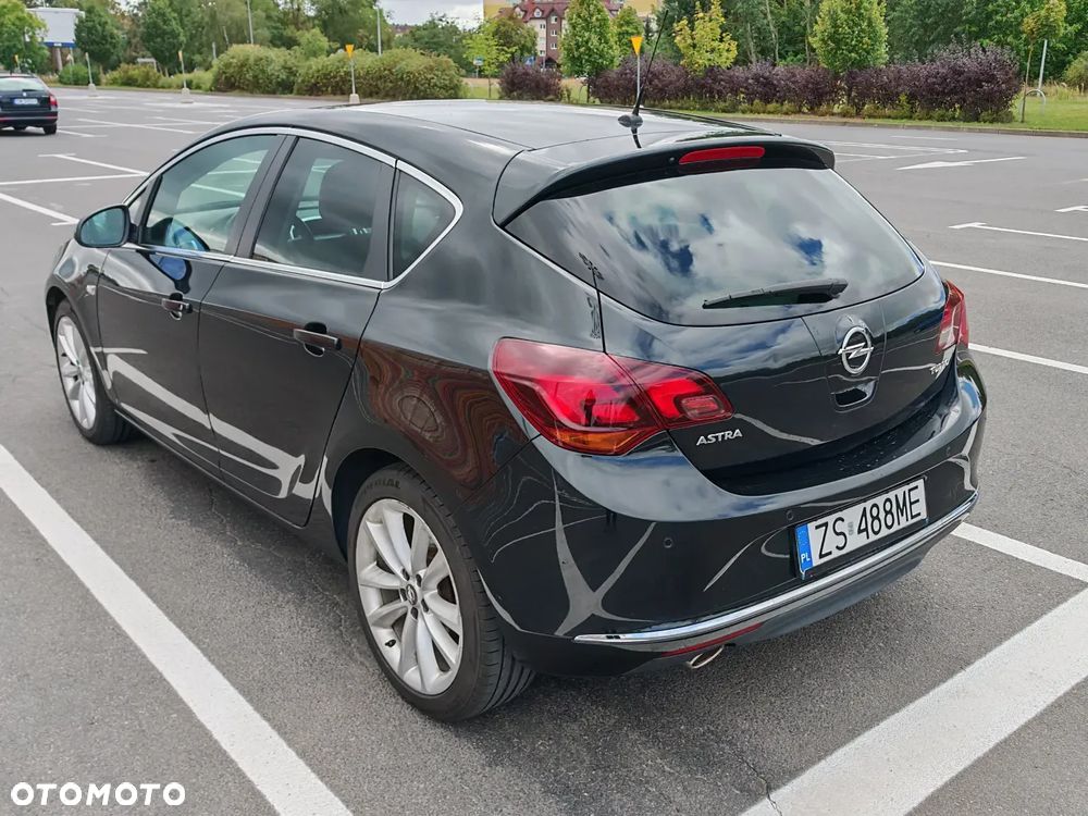 Opel Astra 1.4 T Cosmo - 10