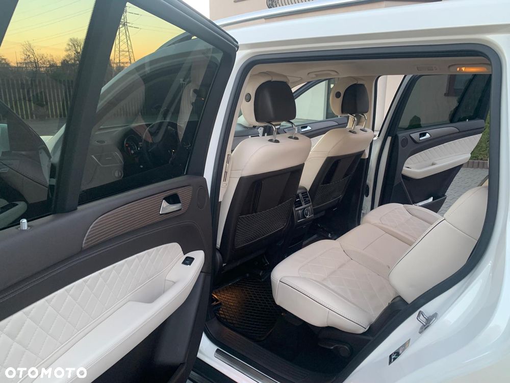 Mercedes-Benz GLS - 9