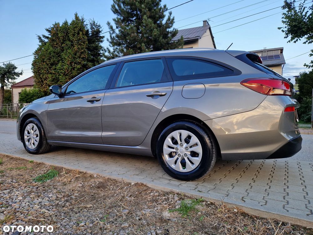 Hyundai i30 1.4 GO Plus - 5