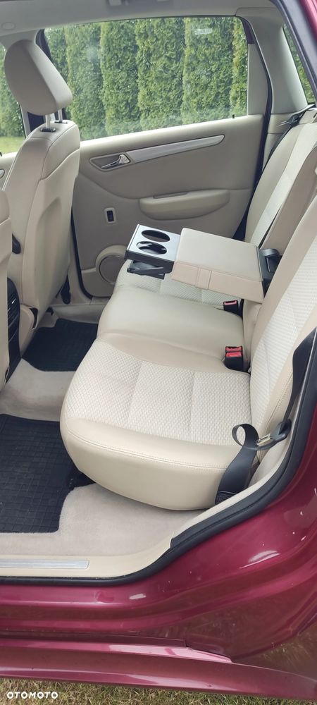 Mercedes-Benz Klasa B 180 CDI Autotronic - 8