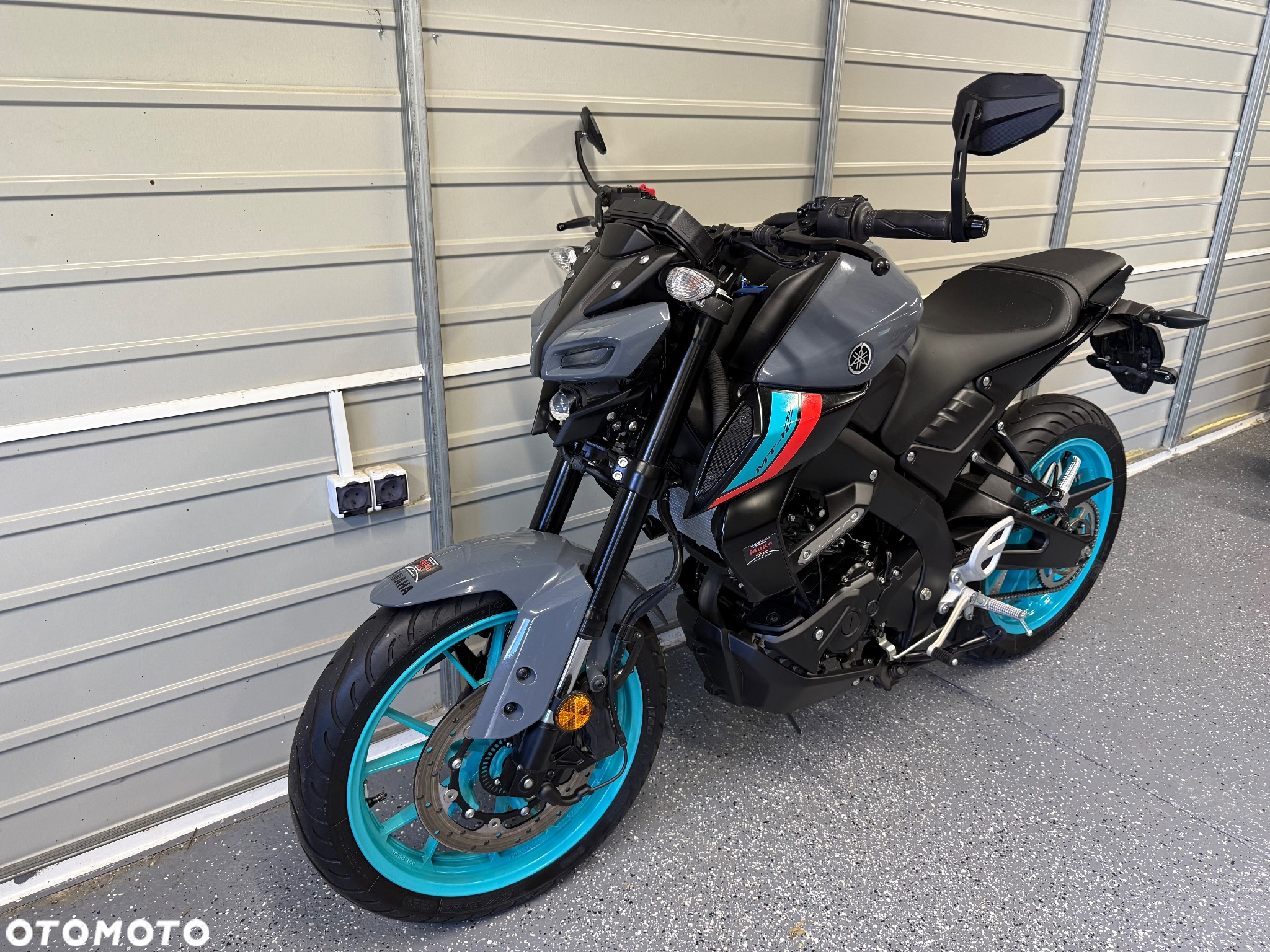 Yamaha MT - 7