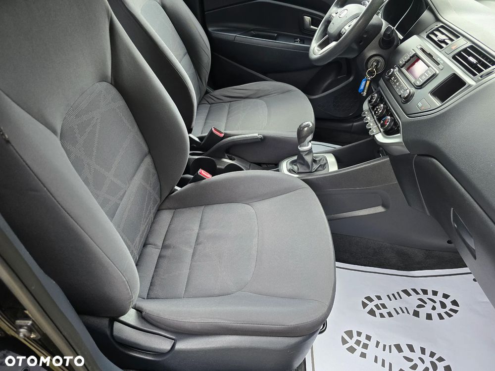 Kia Rio 1.4 Edition 7 - 17