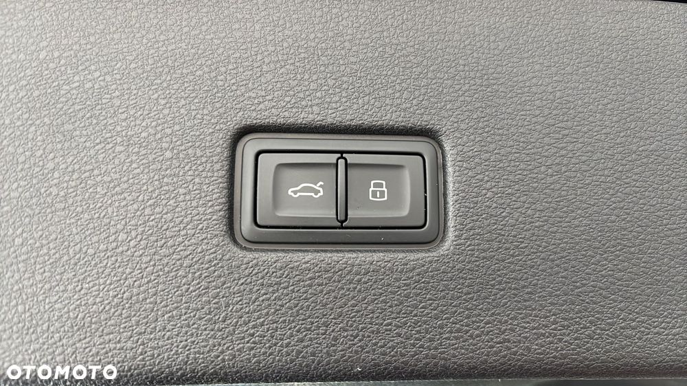 Audi Q8 45 TDI mHEV Quattro Tiptronic - 28