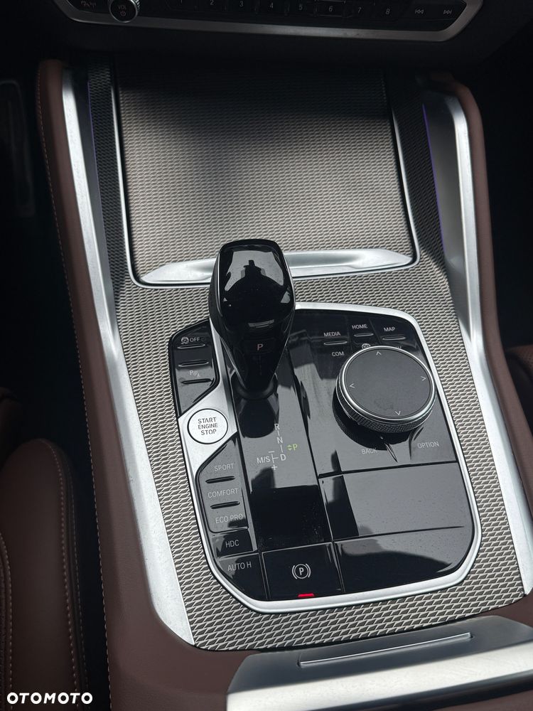 BMW X6 - 25