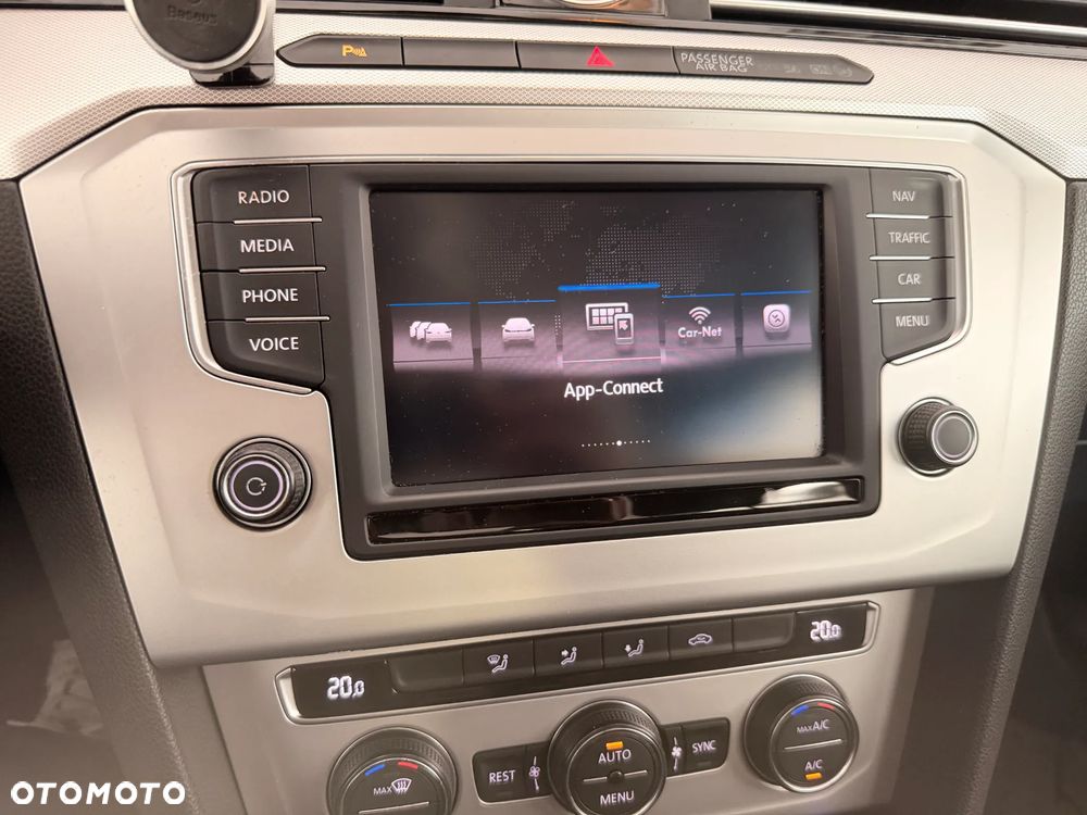 Volkswagen Passat 2.0 TDI BMT Highline - 14