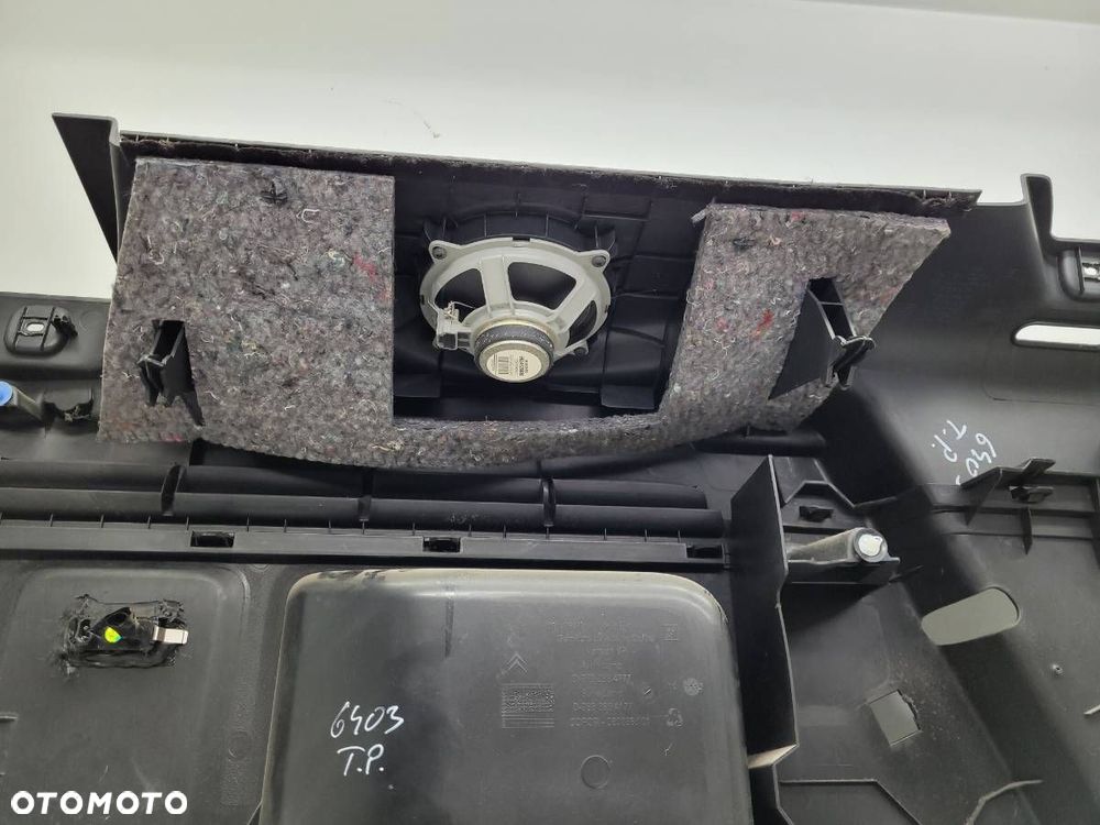 BOCZEK BAGAŻNIKA PRAWY PEUGEOT PARTNER II BERLINGO II EUROPA - 12