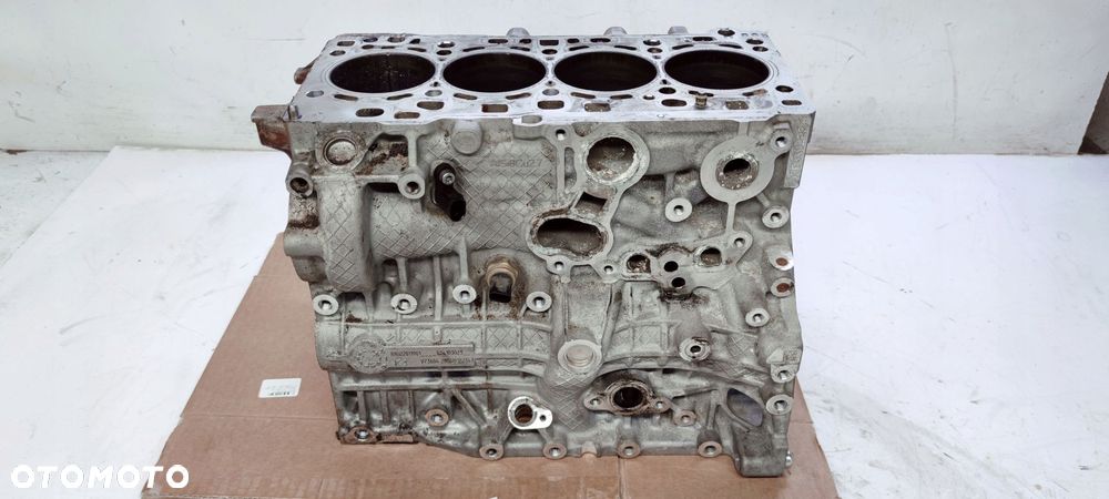 BLOK SILNIKA AUDI A6 C8 DFB 2.0 TDI 05L103023