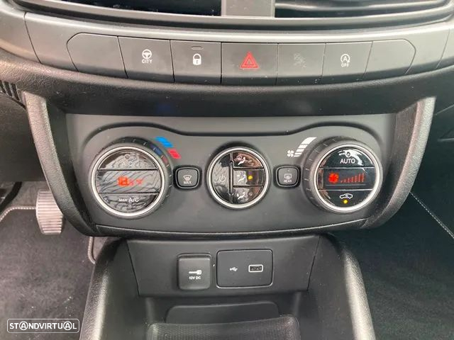 Fiat Tipo Station Wagon 1.3 M-Jet Lounge - 24