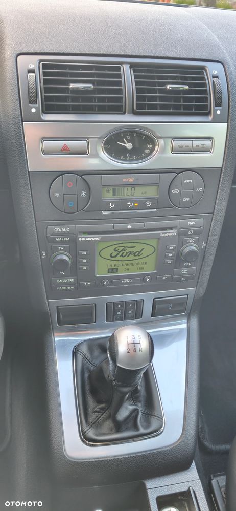 Ford Mondeo 1.8 Titanium X - 30
