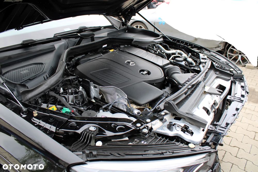 Mercedes-Benz GLC 300 e PHEV 4-Matic AMG Line - 13