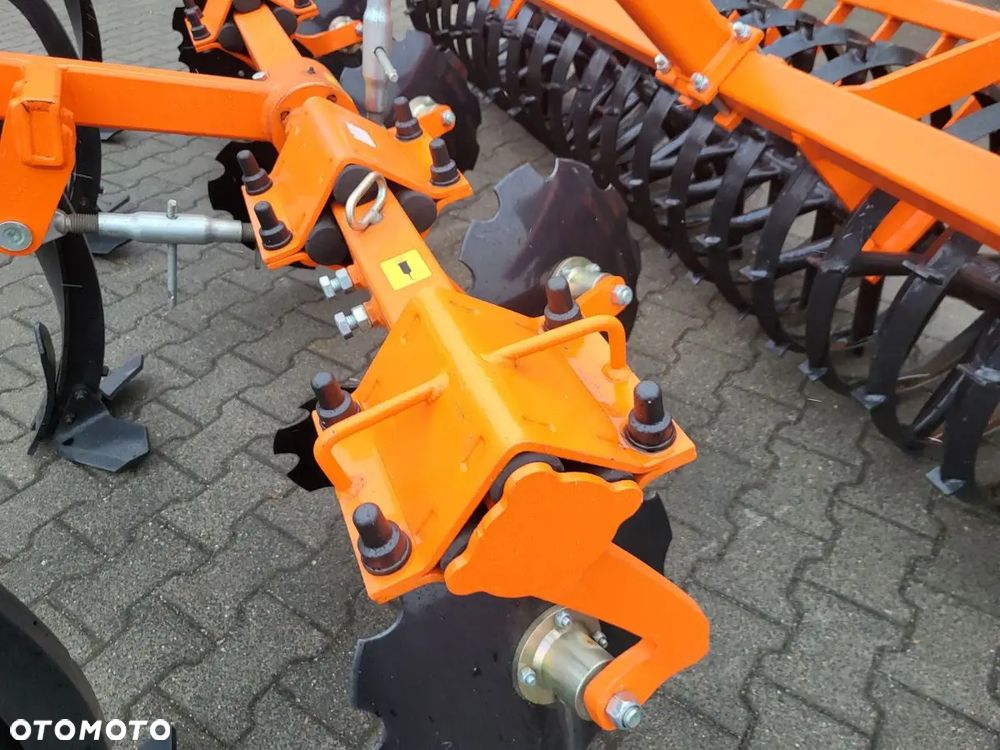 Mandam Kultywator dłutowy MANDAM SPEC 3,0 HD - 16