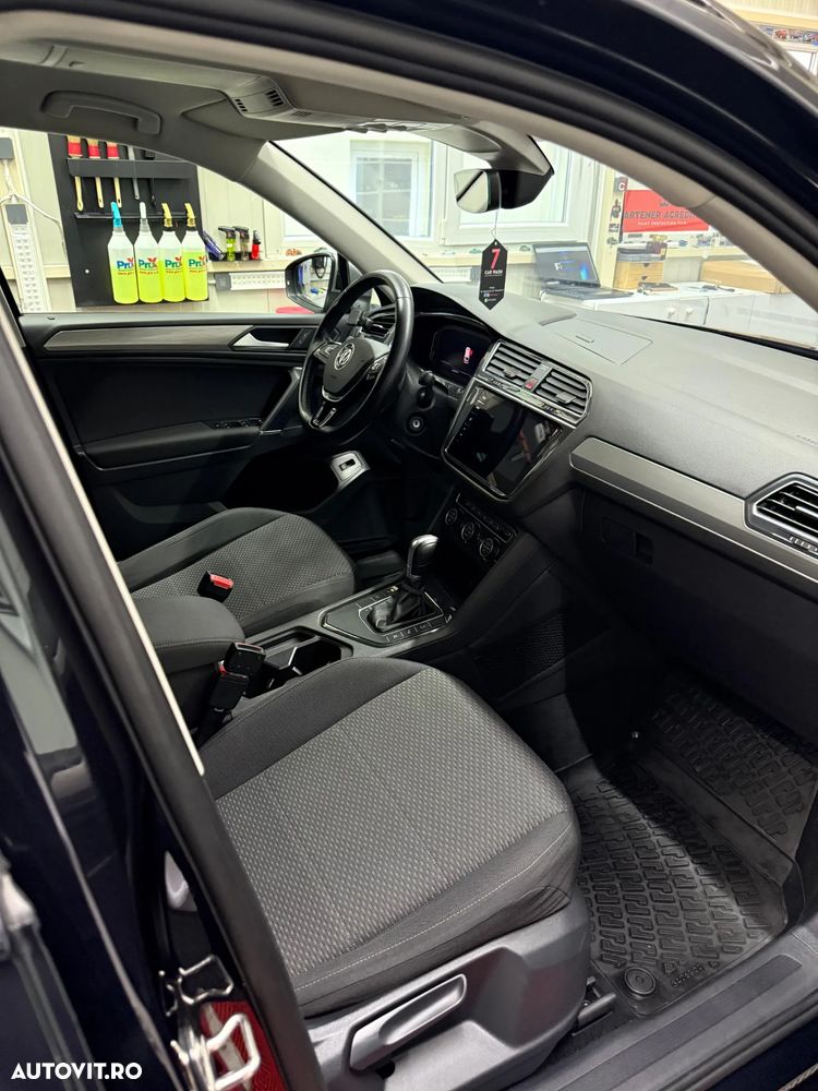 Volkswagen Tiguan - 5