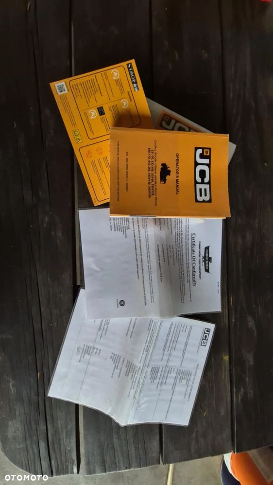 JCB 540-140 HiViz - 11