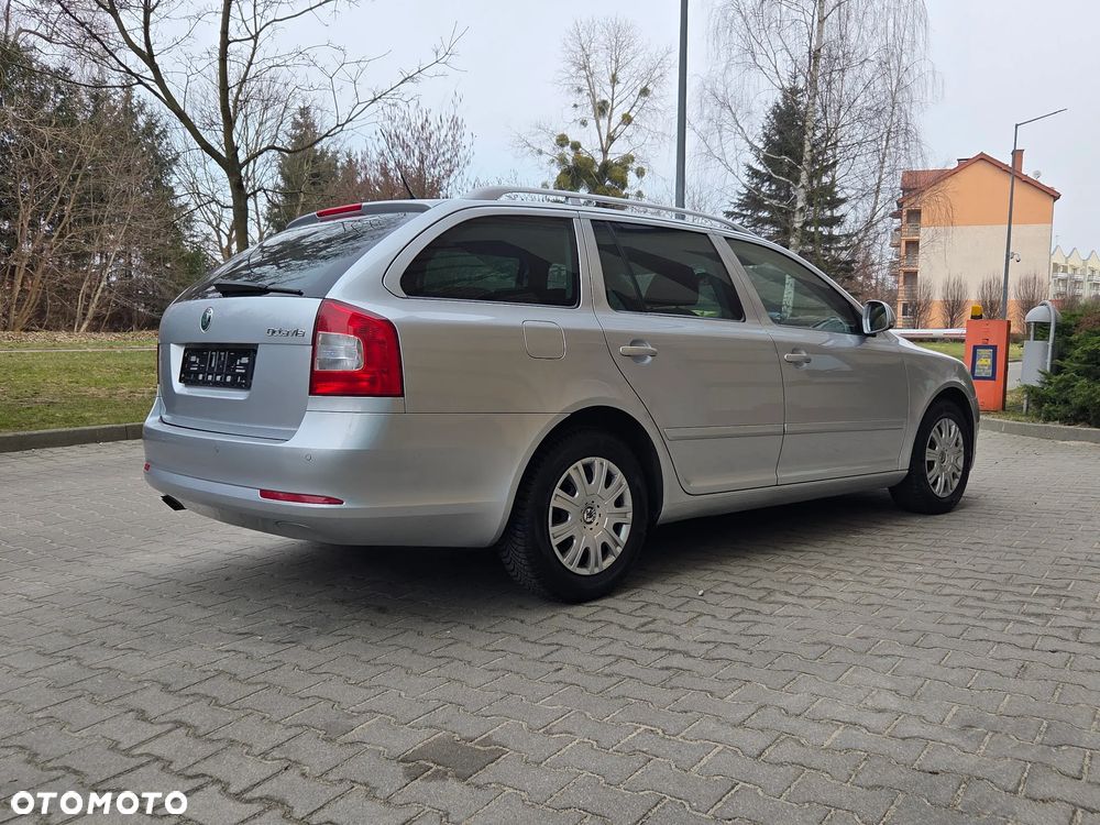 Skoda Octavia - 2