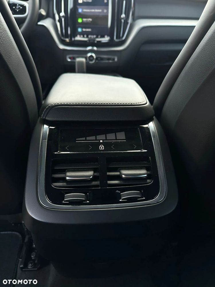 Volvo XC 60 B4 D Geartronic RDesign - 18