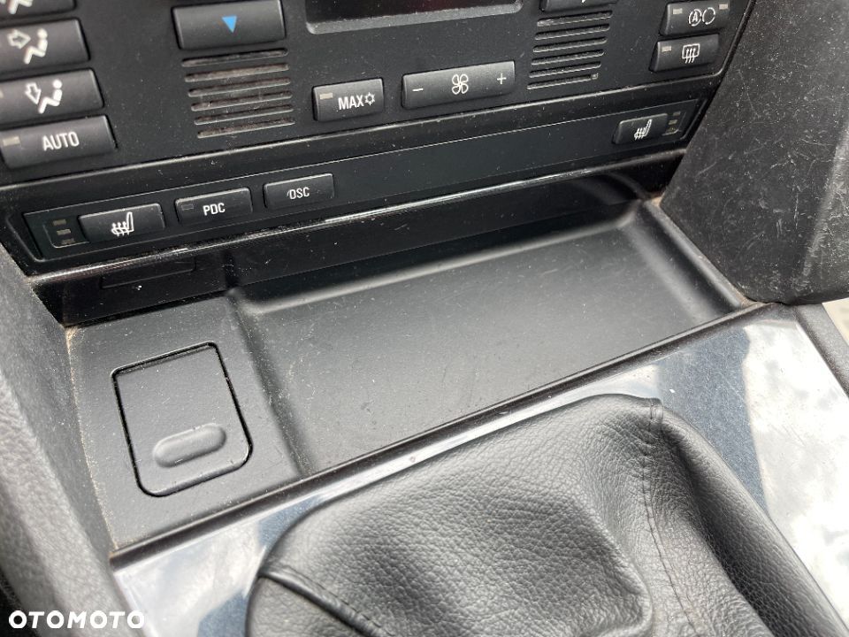 Półeczka gniazdo 12v zapalniczka Bmw e39 - 1