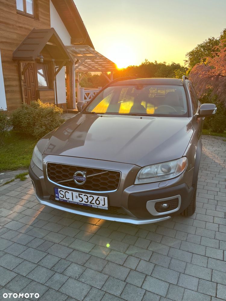 Volvo XC 70 D5 AWD Momentum - 2