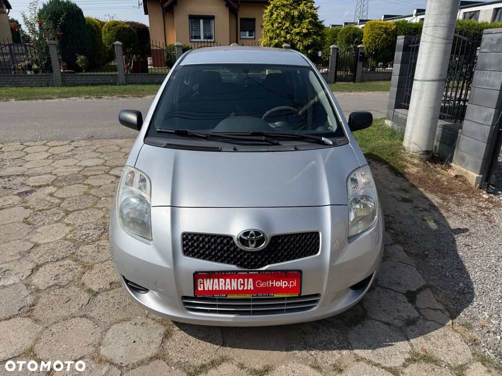 Toyota Yaris - 12