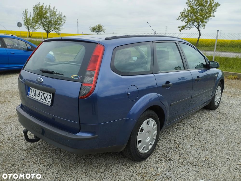Ford Focus 1.6 16V Fun X - 8