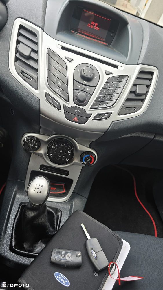 Ford Fiesta 1.25 Celebration - 18