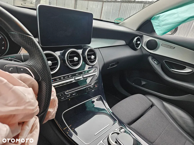 Mercedes-Benz Klasa C 200 4-Matic 9G-TRONIC - 19