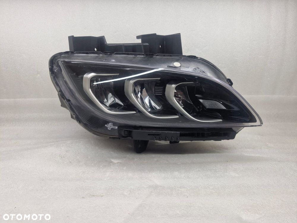 HYUNDAI KONA I LIFT FULL LED LAMPA PRAWA PRZÓD 92102J9600 - 1