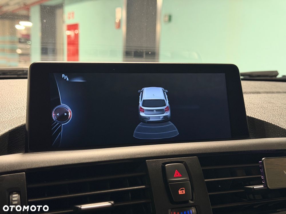 BMW Seria 1 116d - 30