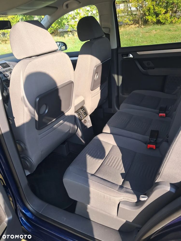 Volkswagen Touran 1.4 TSI Conceptline DSG - 7