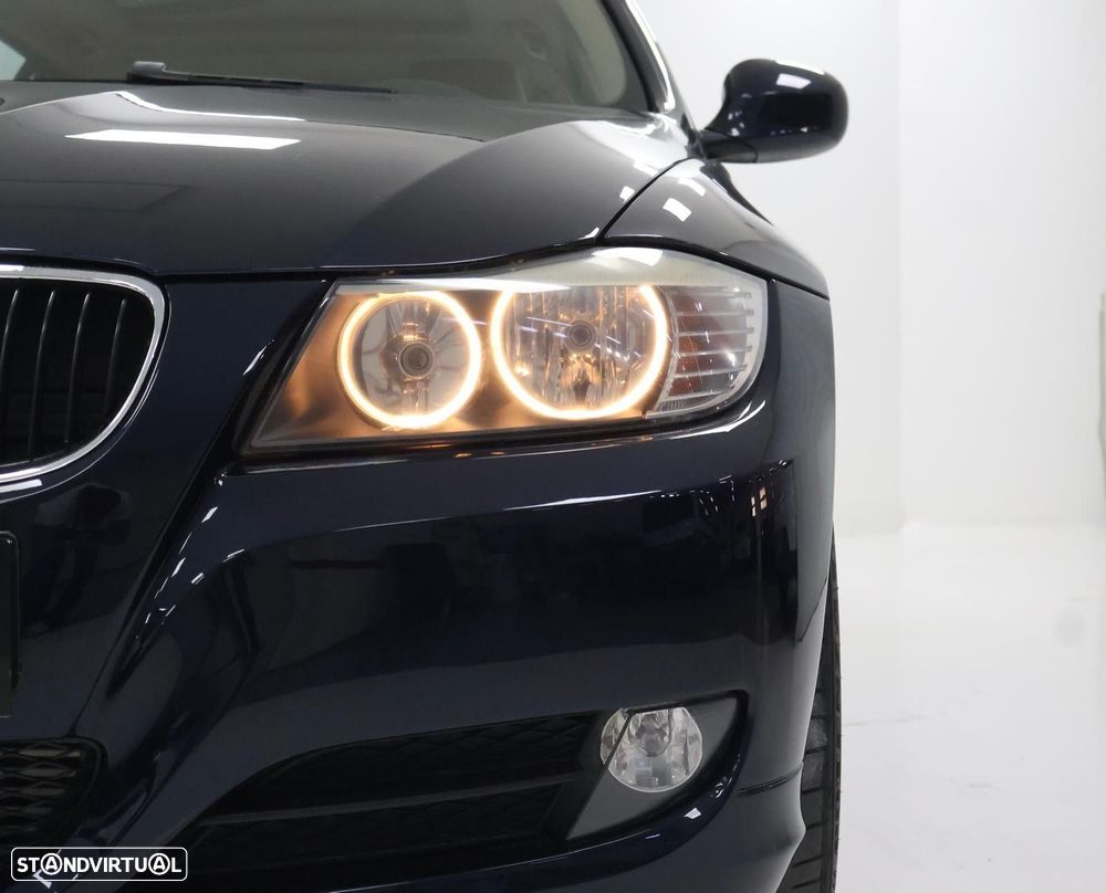 BMW 318 d Line Luxury - 8