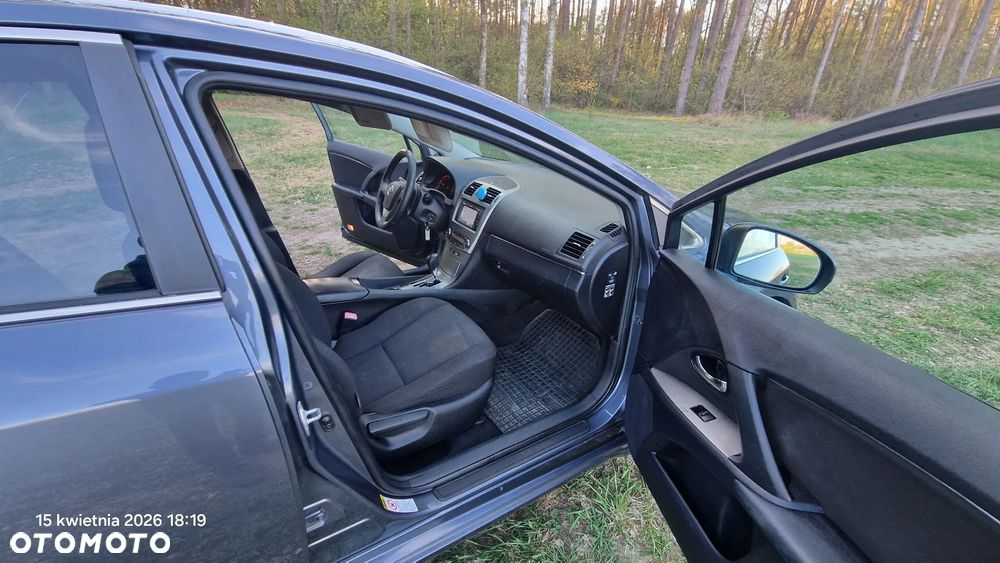 Toyota Avensis 2.2 D-4D Automatik Sol - 37